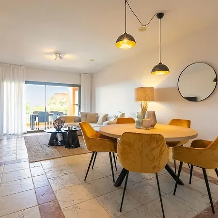 Nyaraló Cozy Living Space Near Scenic Golf Greens! Estepona
