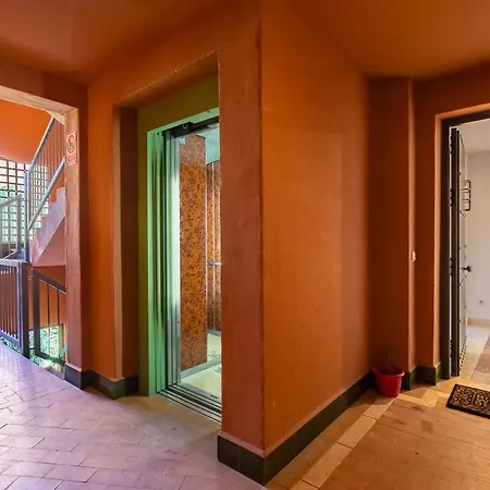 Cozy Living Space Near Scenic Golf Greens! *