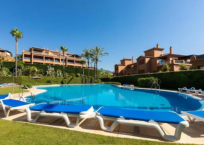 Cozy Living Space Near Scenic Golf Greens! *